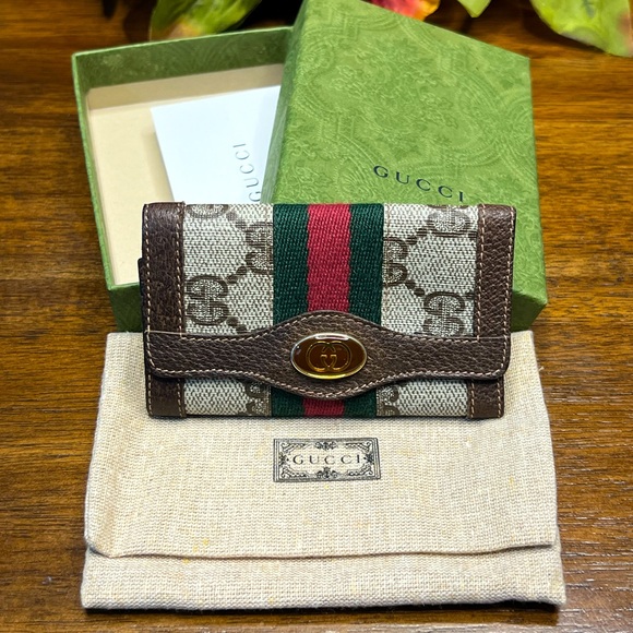 Authentic Gucci Sherry Line Key Holder - EUC - Picture 1 of 8